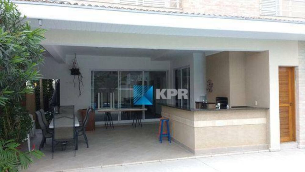 Casa de Condomínio à venda com 4 quartos, 380m² - Foto 2