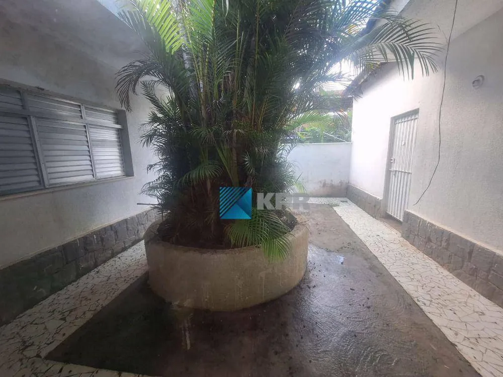 Casa, 3 quartos, 300 m² - Foto 3