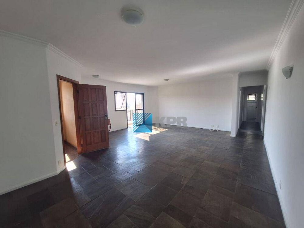 Apartamento à venda com 4 quartos, 162m² - Foto 4