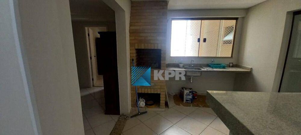 Apartamento à venda com 4 quartos, 220m² - Foto 3