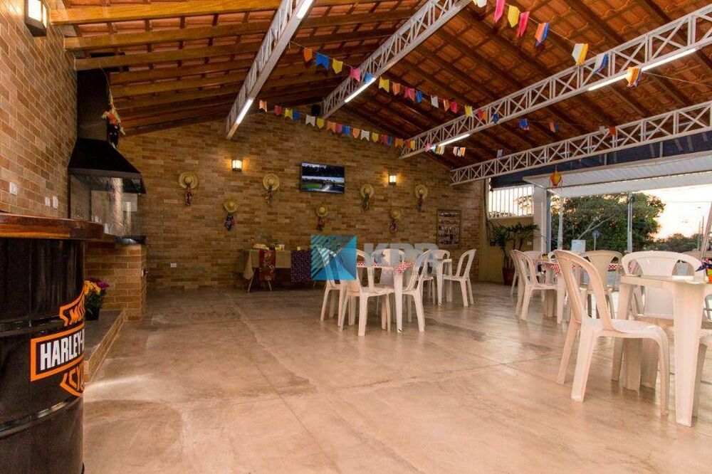 Casa, 2 quartos, 320 m² - Foto 13