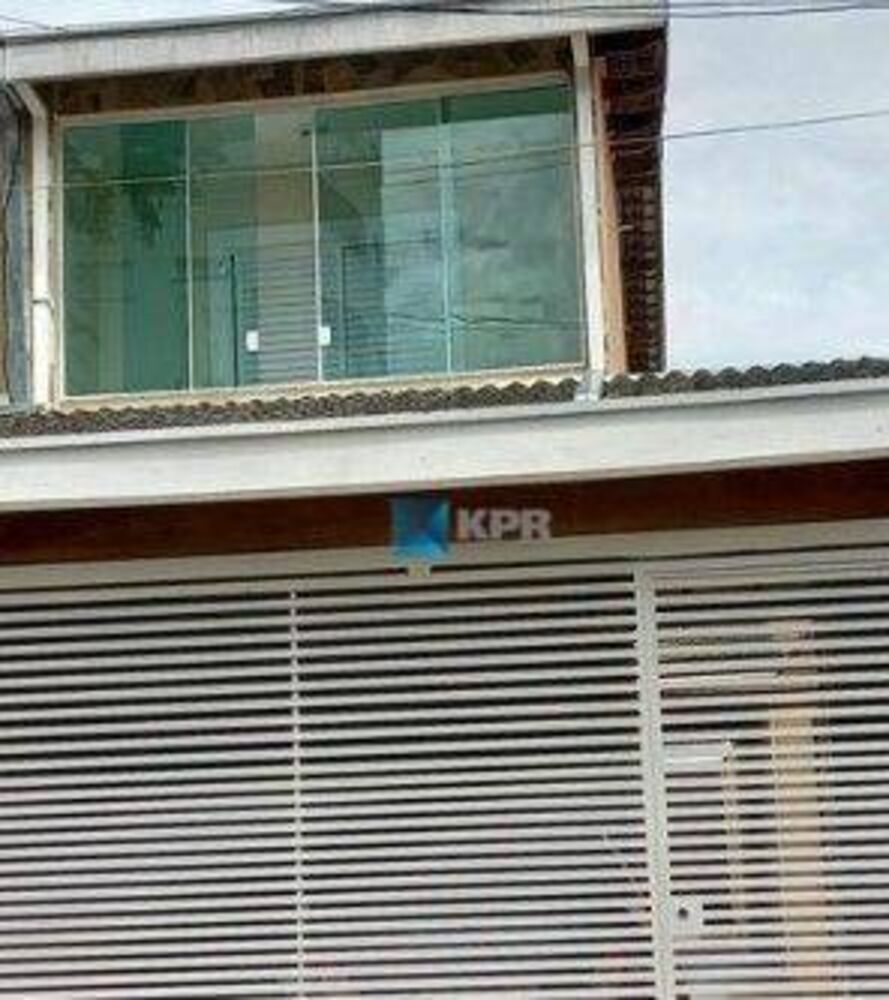 Casa à venda com 4 quartos, 188m² - Foto 1