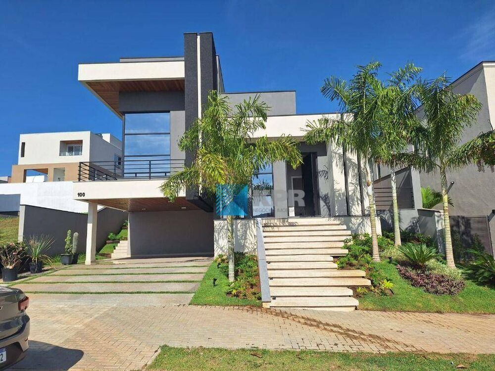 Casa de Condomínio à venda com 3 quartos, 290m² - Foto 1