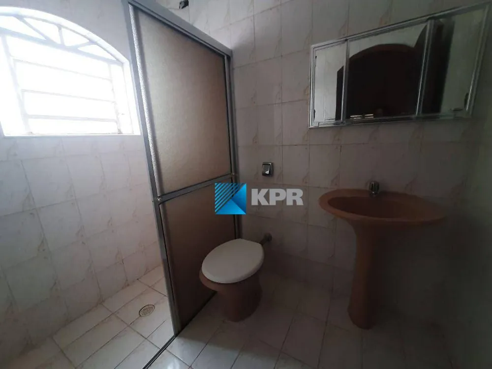 Casa, 6 quartos, 227 m² - Foto 2
