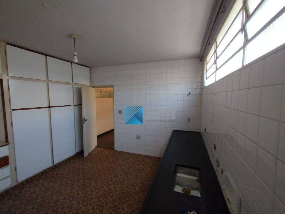 Casa à venda com 3 quartos, 393m² - Foto 12