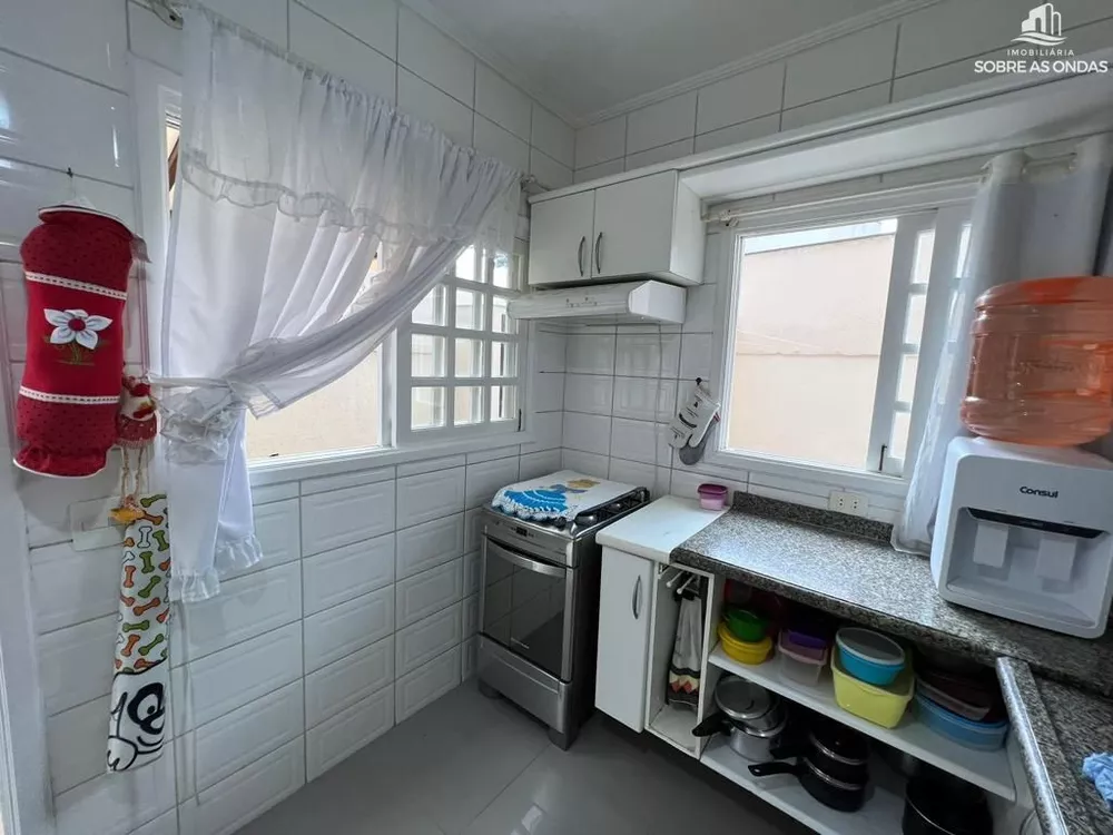 Casa, 3 quartos, 232 m² - Foto 2