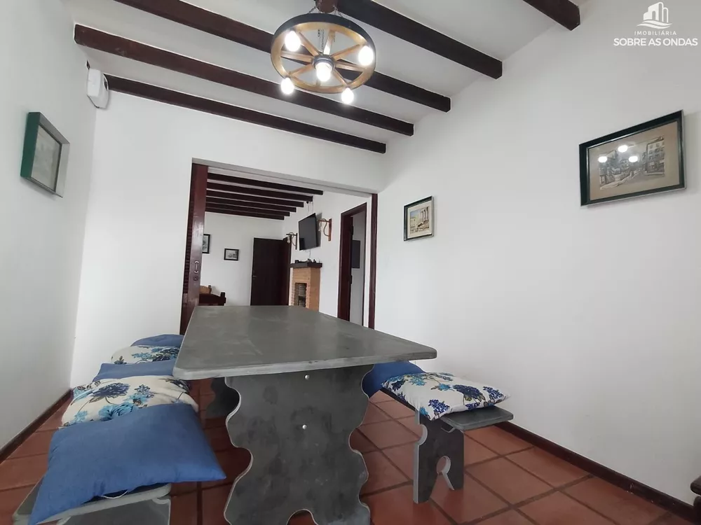 Casa, 4 quartos, 234 m² - Foto 1