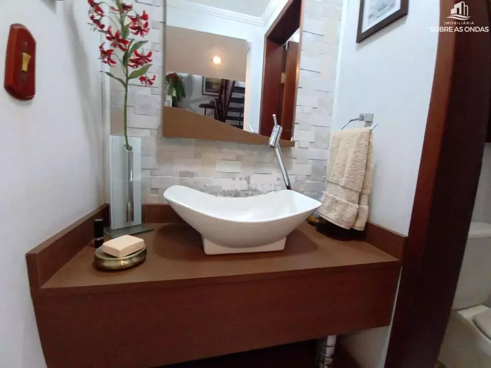 Sobrado, 3 quartos, 320 m² - Foto 1