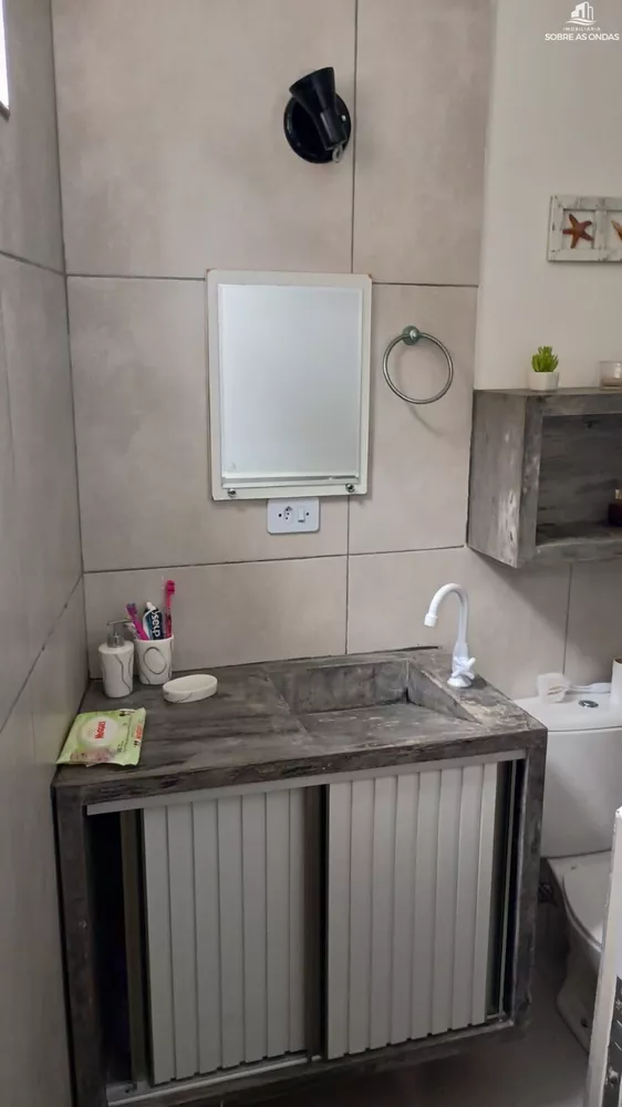 Casa, 6 quartos, 165 m² - Foto 1