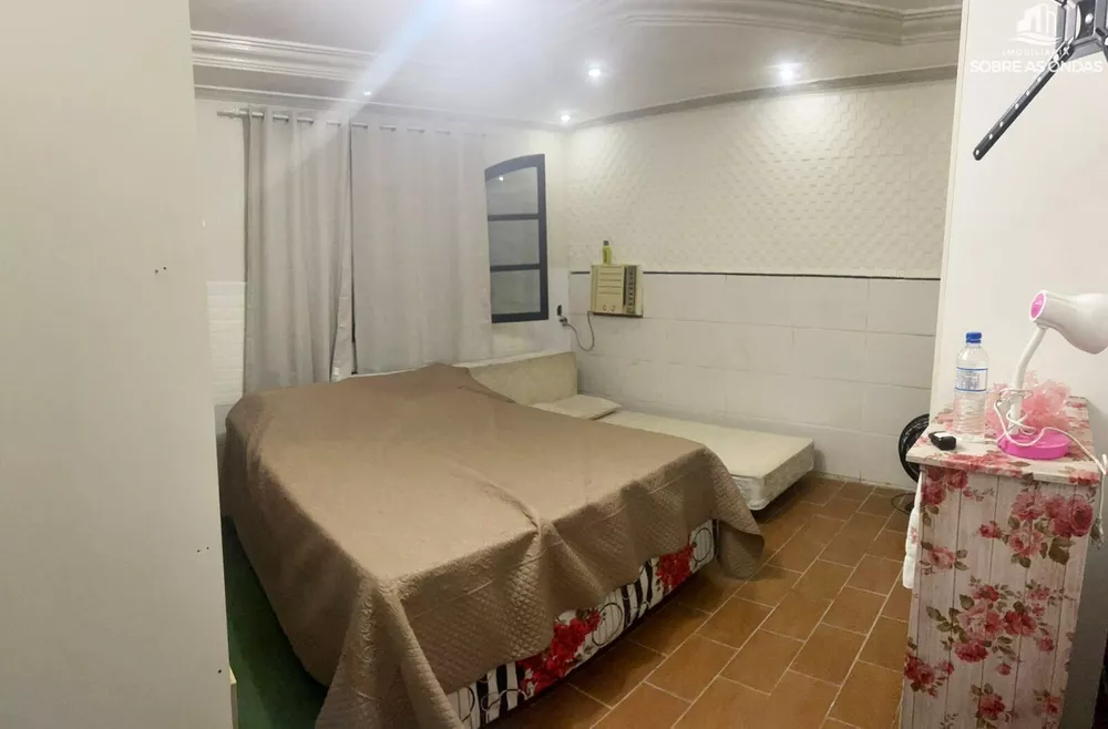 Chácara, 4 quartos, 1380 m² - Foto 1