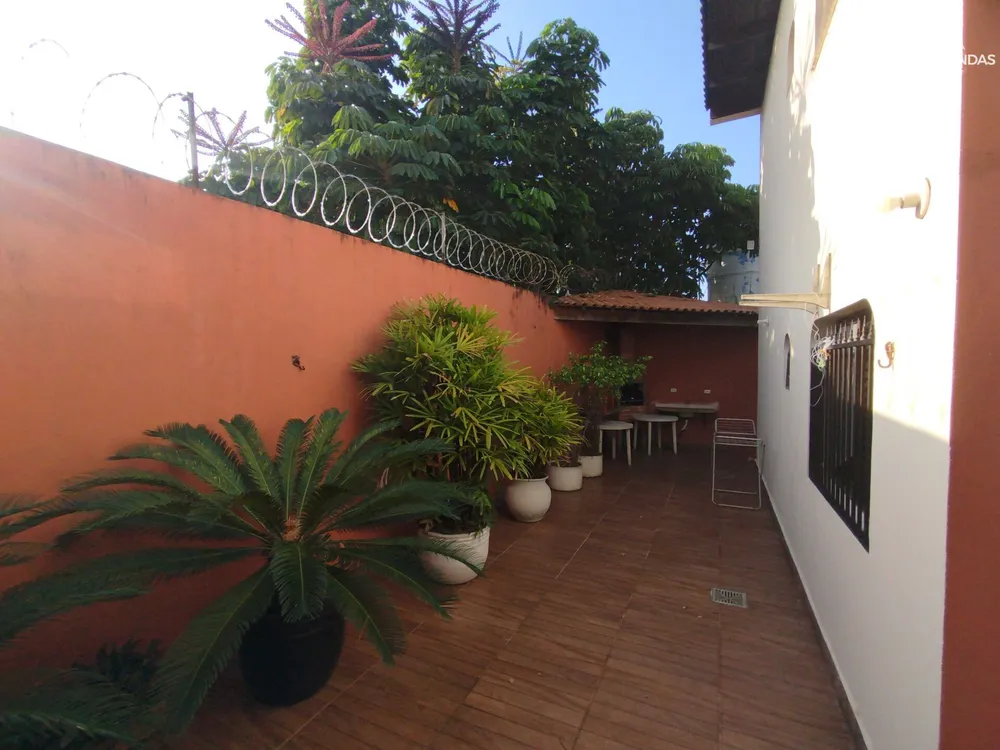 Casa, 3 quartos, 234 m² - Foto 3