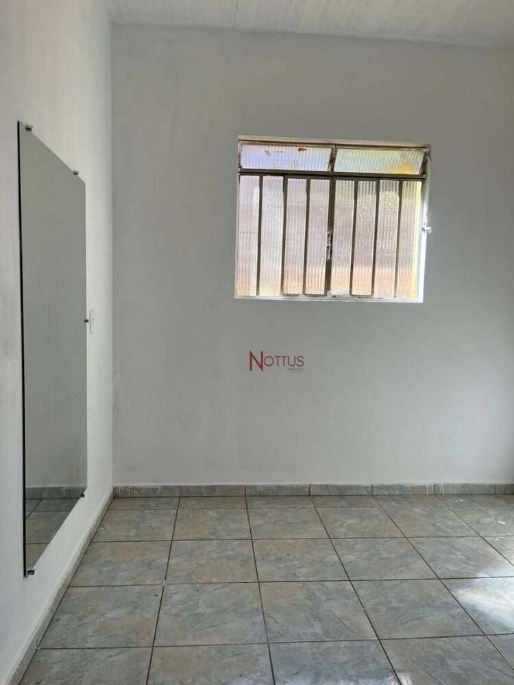 Casa à venda com 3 quartos, 80m² - Foto 10