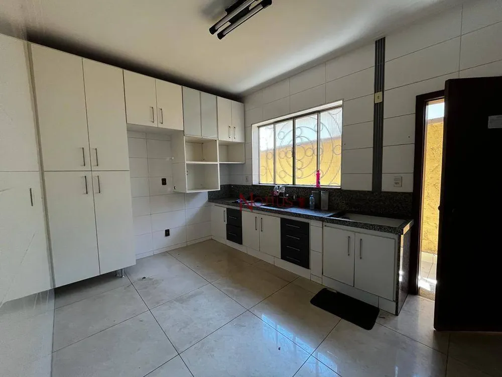 Casa, 3 quartos, 300 m² - Foto 12
