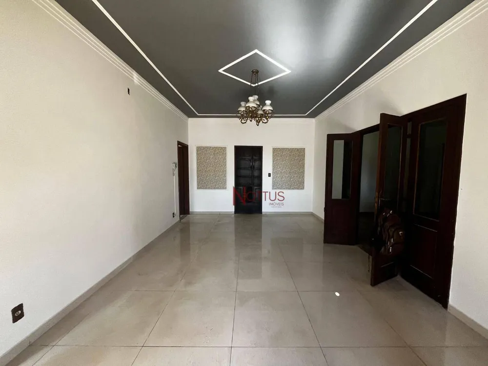 Casa, 3 quartos, 300 m² - Foto 2