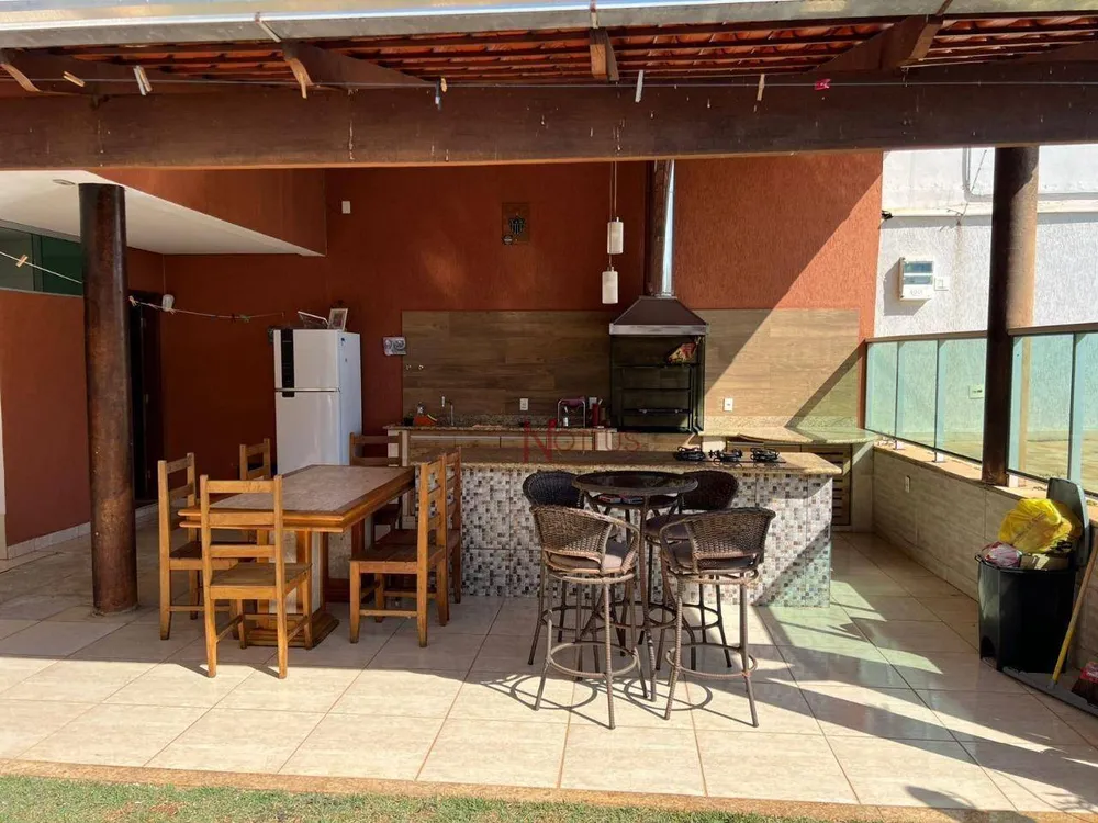 Casa, 4 quartos, 275 m² - Foto 8