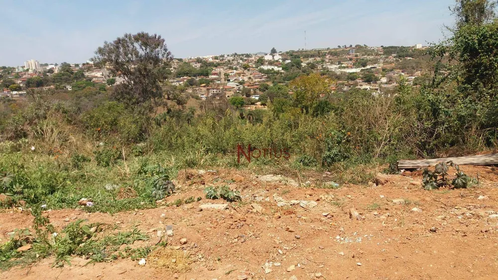 Terreno, 300 m² - Foto 2