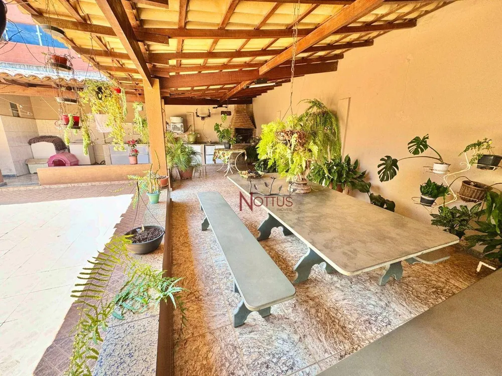 Casa, 3 quartos, 300 m² - Foto 8