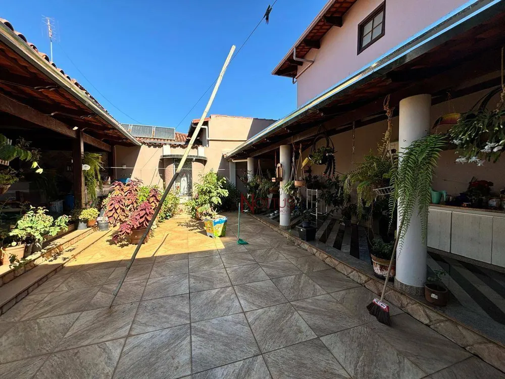 Casa, 4 quartos, 358 m² - Foto 5