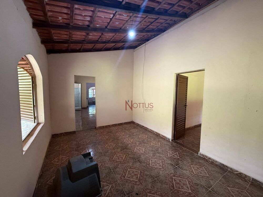 Sítio à venda com 3 quartos, 200m² - Foto 6