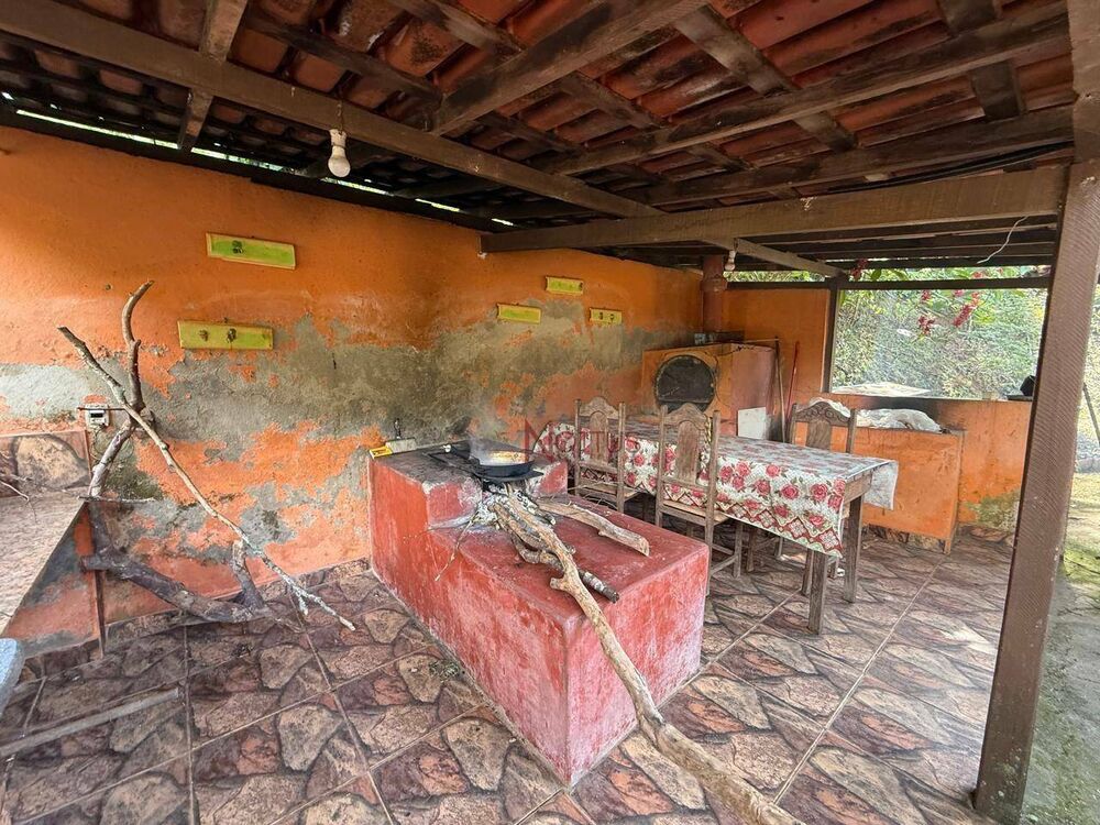 Sítio à venda com 3 quartos, 200m² - Foto 4