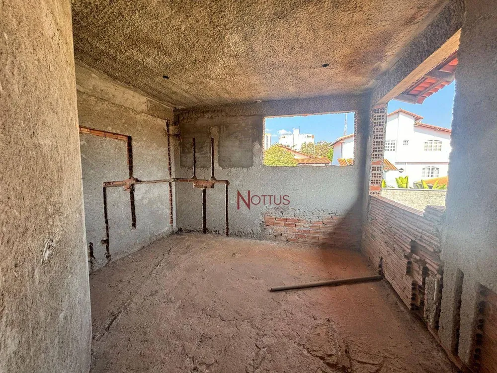 Casa, 4 quartos, 400 m² - Foto 2
