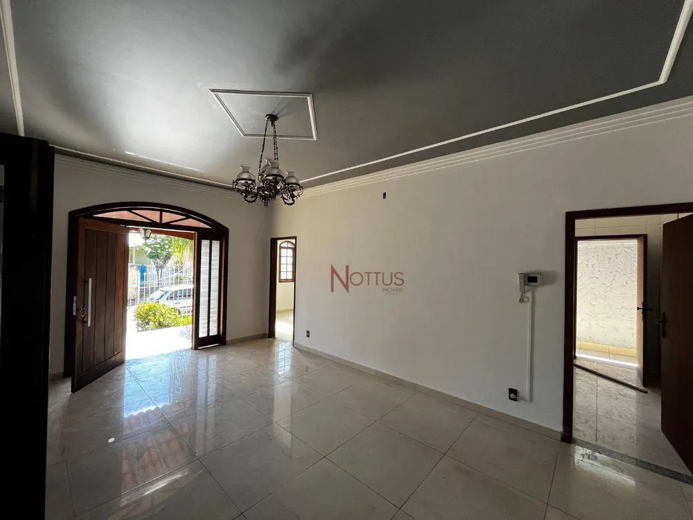 Casa, 3 quartos, 300 m² - Foto 3