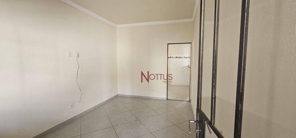 Casa à venda com 3 quartos, 120m² - Foto 4