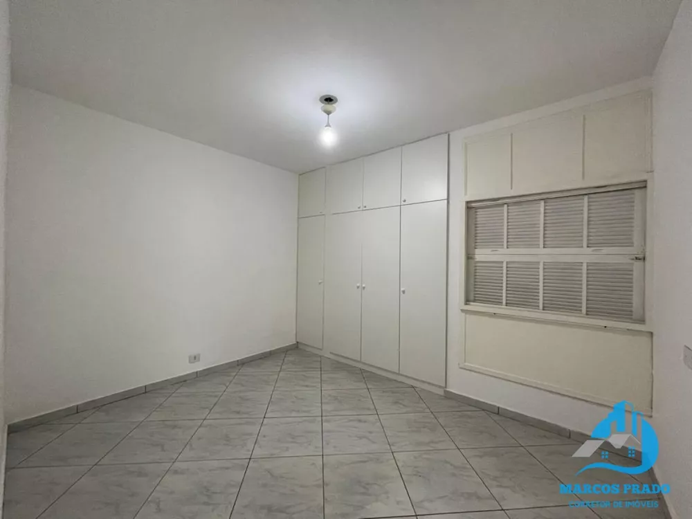 Casa à venda com 4 quartos, 184m² - Foto 3