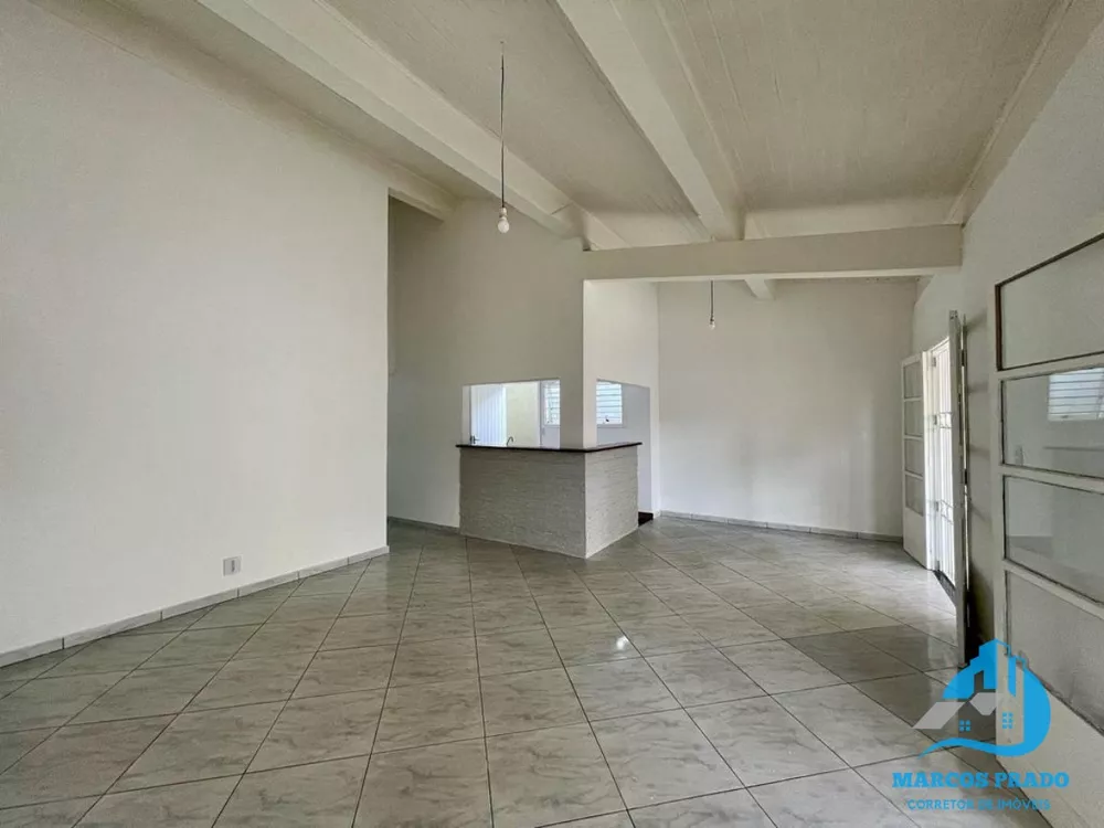 Casa à venda com 4 quartos, 184m² - Foto 14