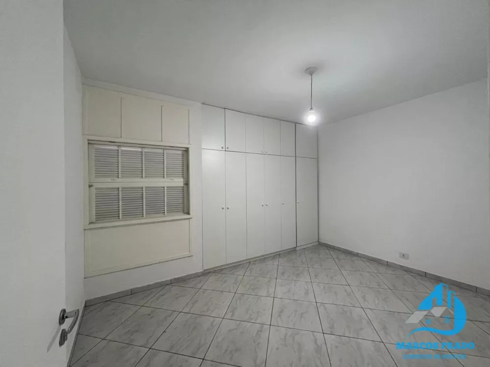 Casa à venda com 4 quartos, 184m² - Foto 2