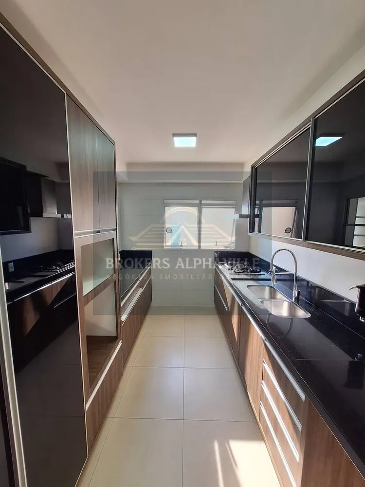 Apartamento, 3 quartos, 261 m² - Foto 2