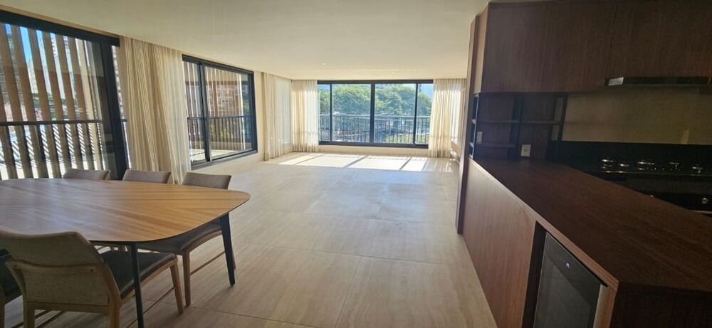 Apartamento, 3 quartos, 187 m² - Foto 2