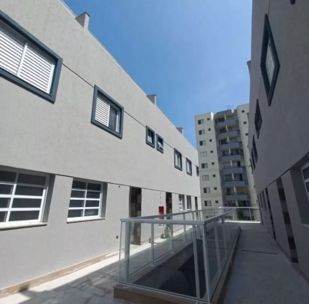 Sobrado para alugar com 3 quartos, 75m² - Foto 2