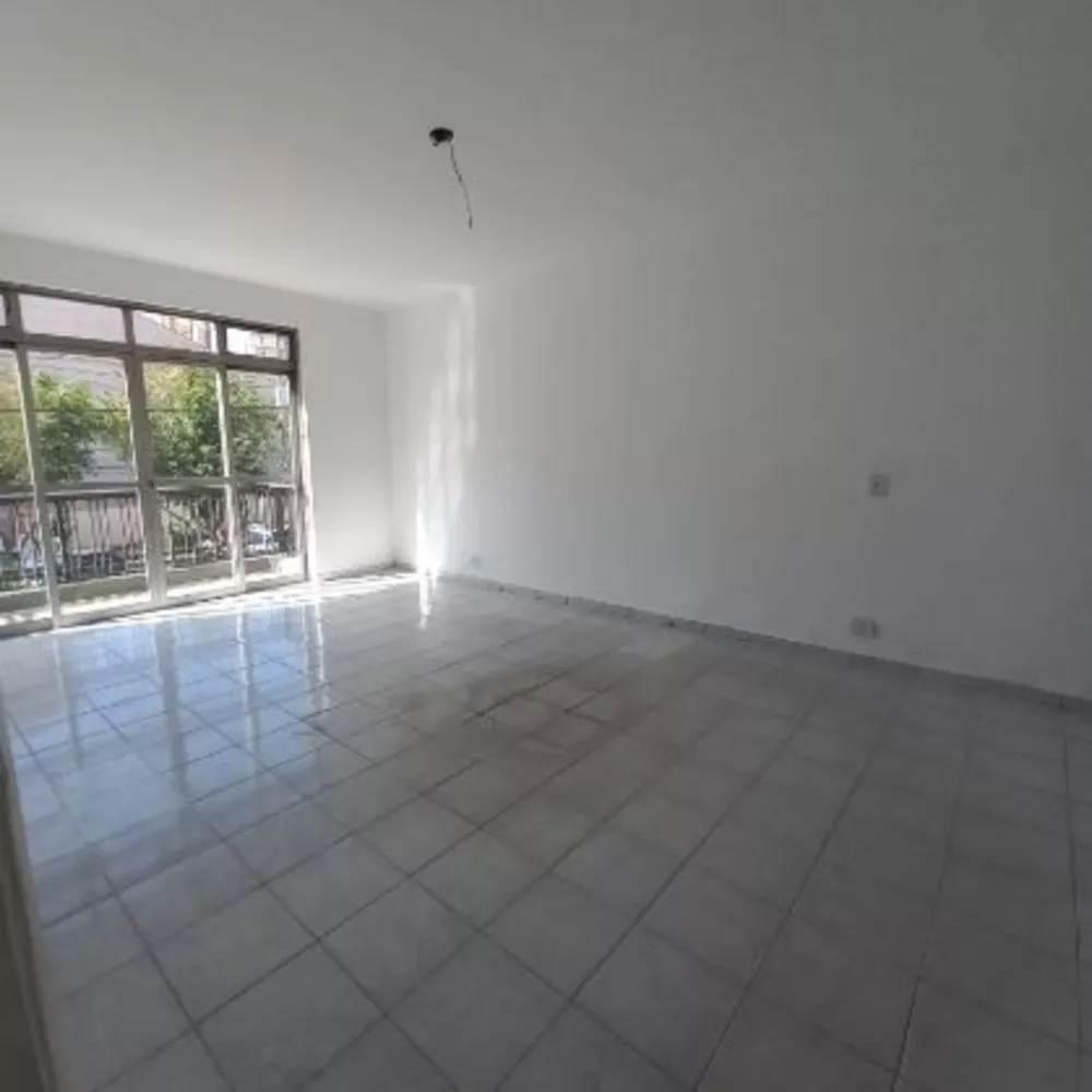 Apartamento para alugar com 2 quartos, 100m² - Foto 1