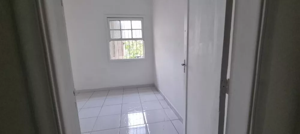 Apartamento para alugar com 2 quartos, 105m² - Foto 4