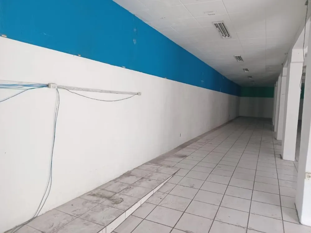 Loja-Salão, 300 m² - Foto 2