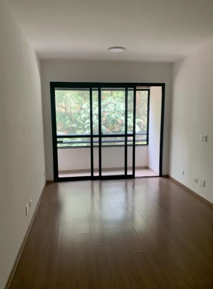 Apartamento para alugar com 3 quartos, 75m² - Foto 2