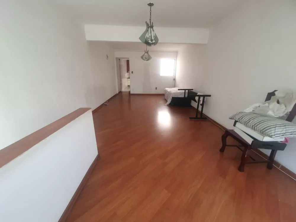 Sobrado à venda e aluguel com 3 quartos, 210m² - Foto 4