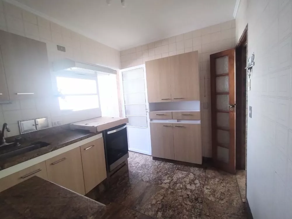 Apartamento para alugar com 3 quartos, 80m² - Foto 6