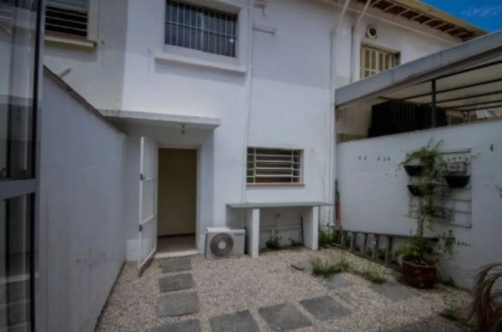 Sobrado, 3 quartos, 215 m² - Foto 2