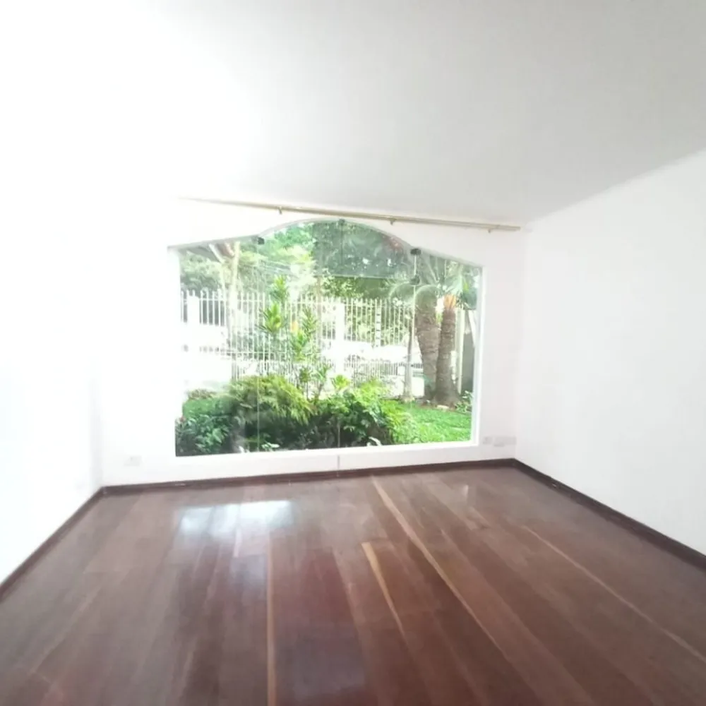 Sobrado, 4 quartos, 230 m² - Foto 1