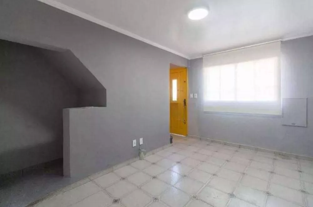 Sobrado para alugar com 2 quartos, 80m² - Foto 2