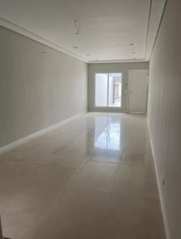 Sobrado à venda com 3 quartos, 108m² - Foto 1