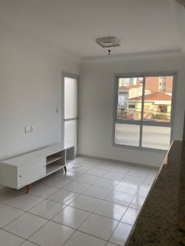 Apartamento para alugar com 1 quarto, 40m² - Foto 13