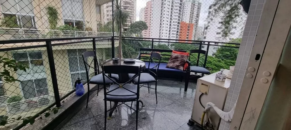 Apartamento à venda com 4 quartos, 230m² - Foto 6