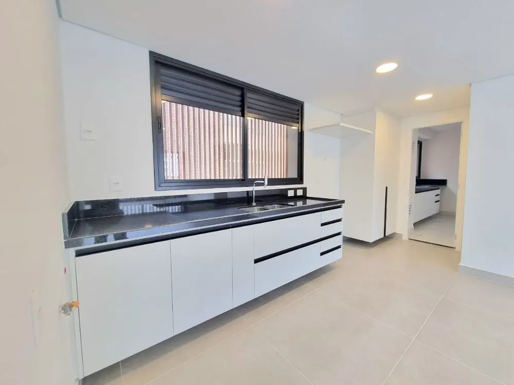 Apartamento, 3 quartos, 187 m² - Foto 2