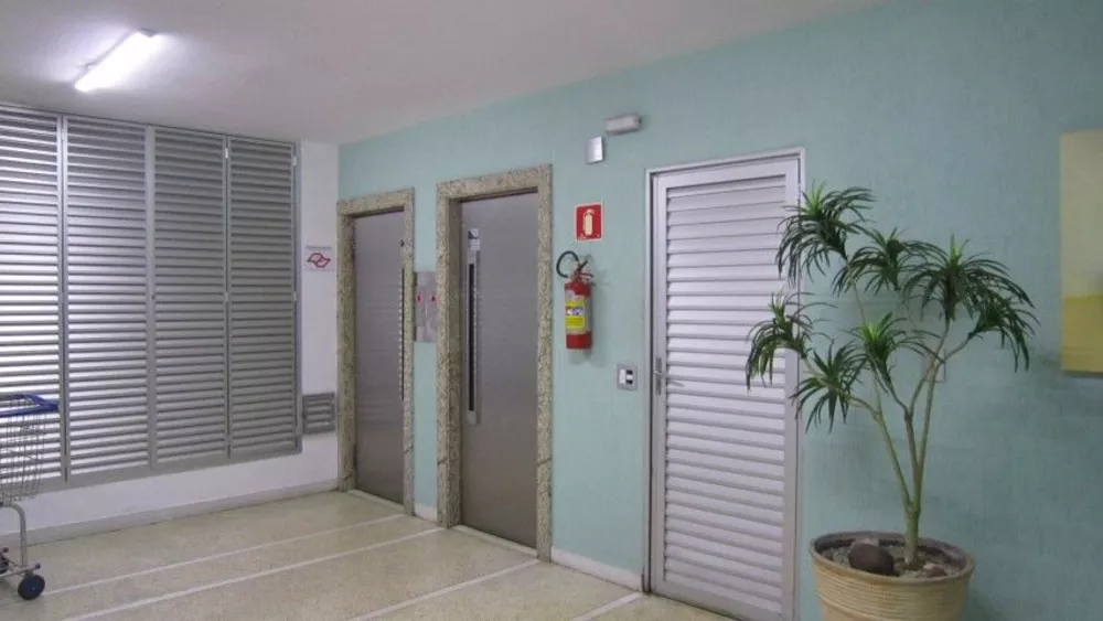 Apartamento à venda com 2 quartos, 55m² - Foto 2