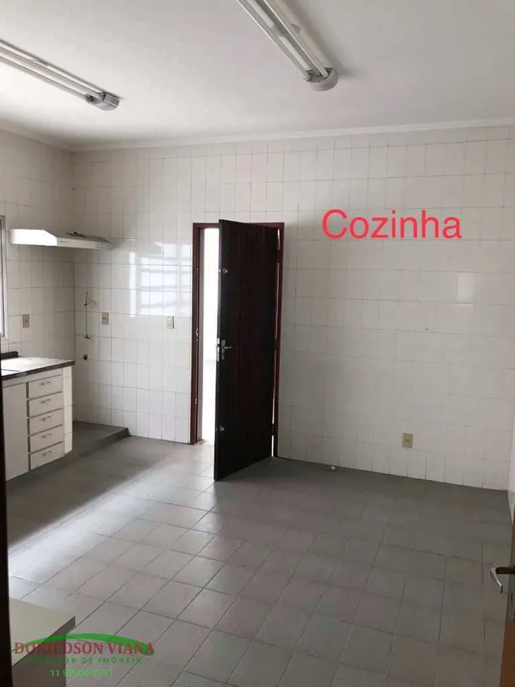 Sobrado, 3 quartos, 220 m² - Foto 2