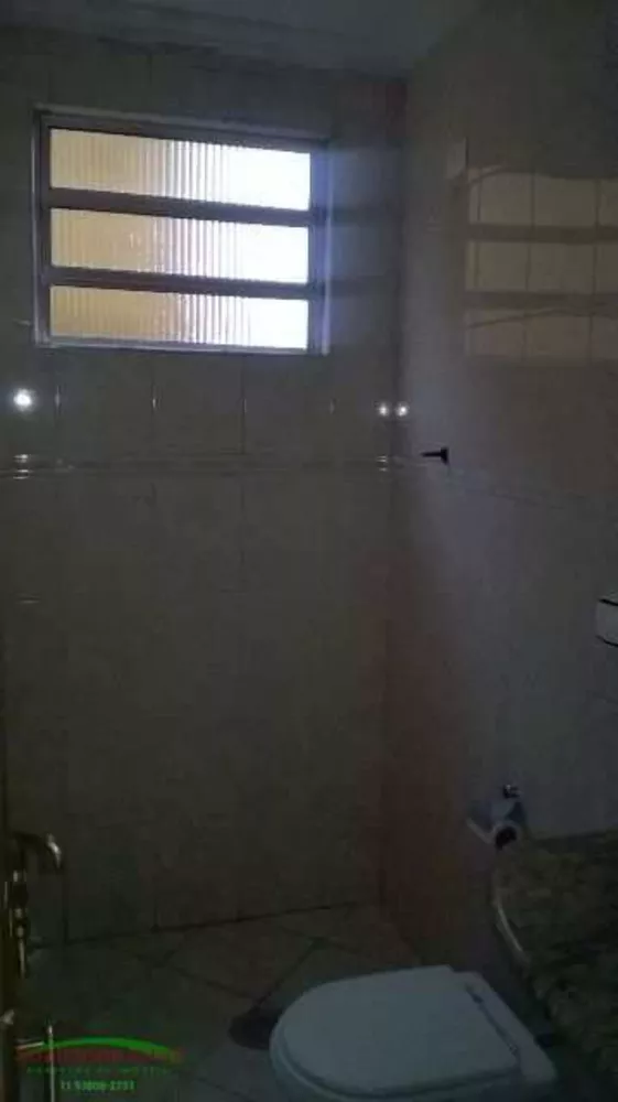 Sobrado à venda com 3 quartos, 200m² - Foto 4