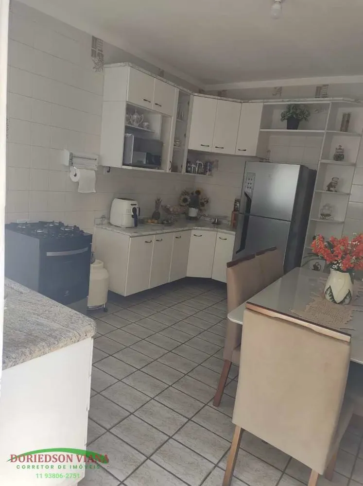 Casa, 3 quartos, 181 m² - Foto 15